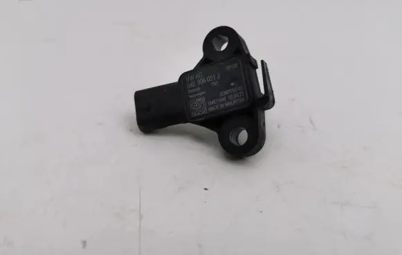 Skoda Octavia Mk4 Air pressure sensor 04E906051J