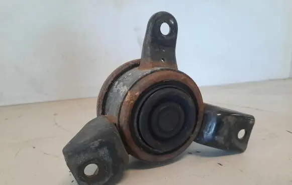 Hyundai ix20 Engine mount vacuum valve 218151P000