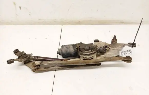 Toyota Avensis Verso Front wiper linkage and motor 