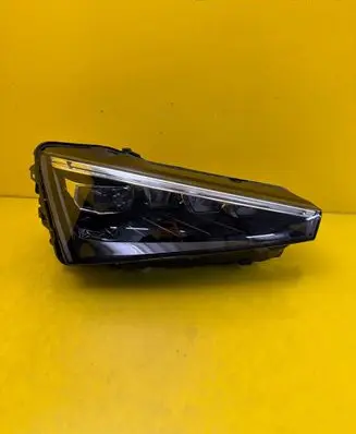 Skoda Scala Headlight/headlamp 657941016A