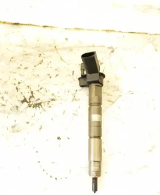 BMW 3 E90 E91 Fuel injector 7805428