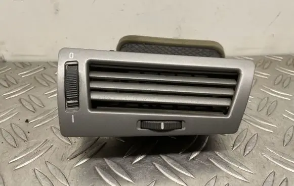 BMW 7 E65 E66 Dashboard side air vent grill/cover trim 8223334 6943006
