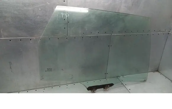 Honda Civic Rear door window glass