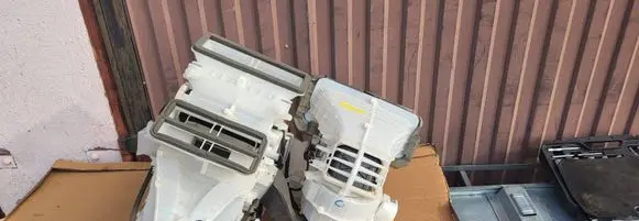 Opel Adam Van refrigerator 0006550B 5W8000000 39021466V