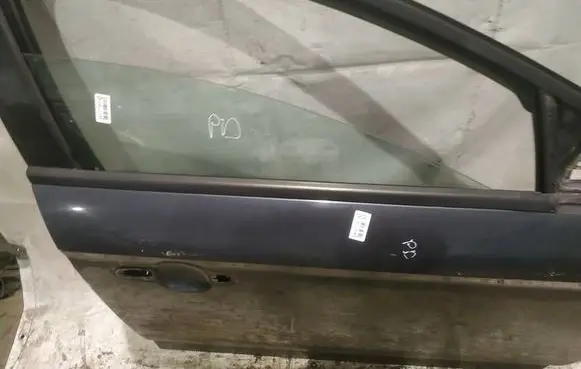 Ford Mondeo MK IV Front door glass trim molding 