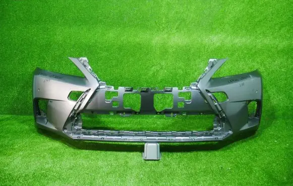 Lexus CT 200H Front bumper 5211976330
