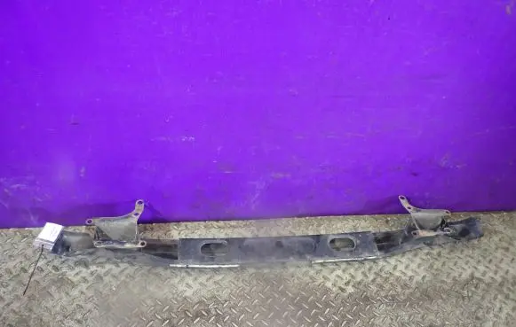 Volkswagen Polo IV 9N3 Front bumper support beam