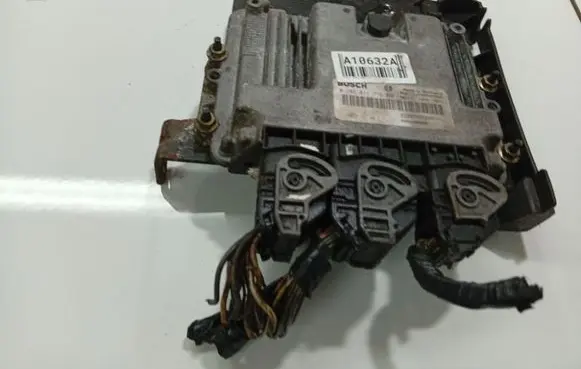 Renault Scenic II - Grand scenic II Engine control unit/module 0281011776