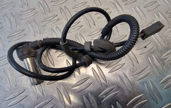 Audi A4 S4 B5 8D ABS brake wheel speed sensor 8D0927803