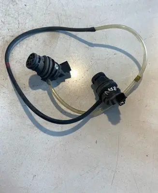 Toyota RAV 4 (XA30) Windscreen/windshield washer pump 8533060160 0602104501