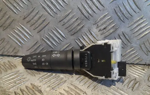 Nissan Qashqai Indicator stalk 7719SN