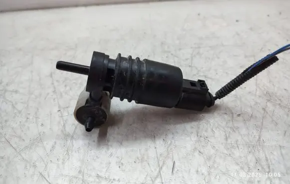 Opel Mokka X Windscreen/windshield washer pump 3240117