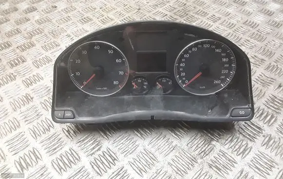 Volkswagen Golf V Speedometer (instrument cluster) 1K0920864A