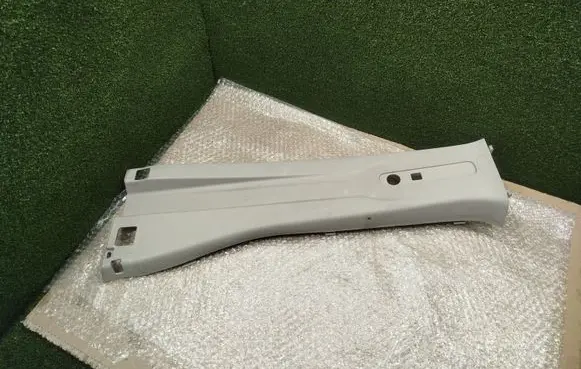 Renault Trafic III (X82) (B) pillar trim (top) 769147768R 93868217 93868926