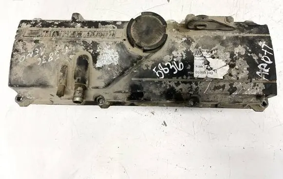 Renault Megane I Rocker cam cover 