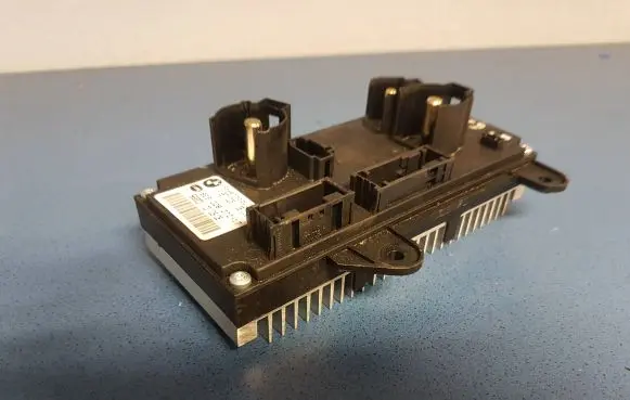 BMW 7 E65 E66 Other control units/modules 6957026 563303 8ES00827017