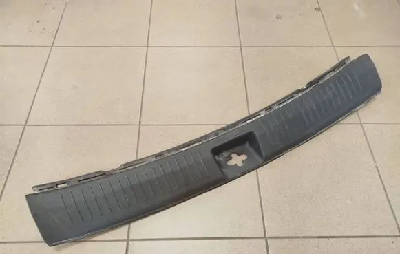 KIA Carens III Trunk/boot sill cover protection 85770A4000