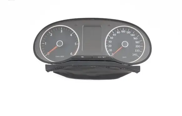 Volkswagen Amarok Speedometer (instrument cluster) 2H0920863B 2H0920863