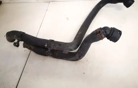 Volkswagen Golf V Engine coolant pipe/hose 1k0121049r