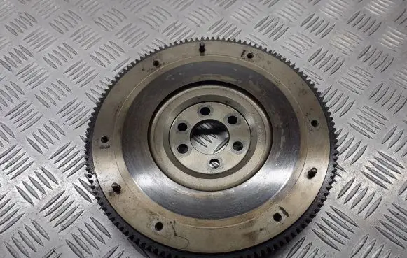 Seat Ibiza III (6L) Flywheel 03D105333