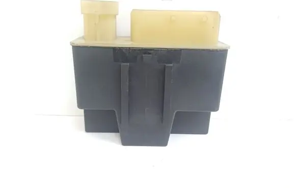 Citroen DS5 Glow plug pre-heat relay 018010953 9662570880