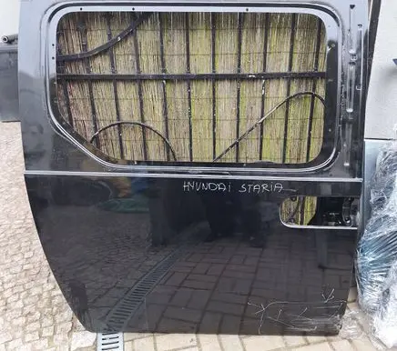 Hyundai Staria Rear door