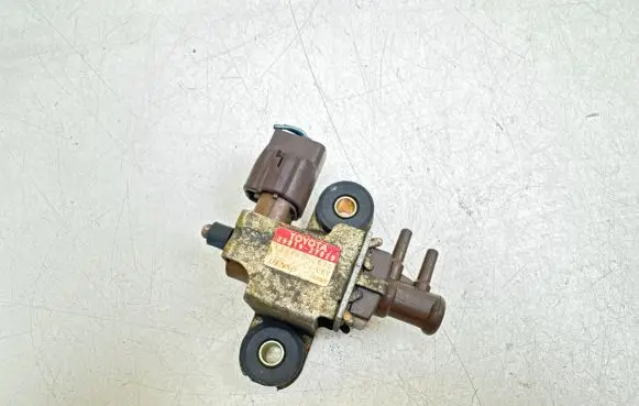 Toyota Corolla Verso E121 Turbo solenoid valve 2581927020 1397000670