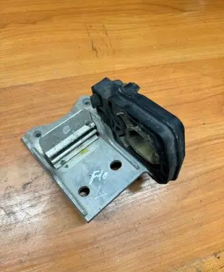 BMW 5 F10 F11 Bottom radiator support slam panel 7186513 7211161 7207151