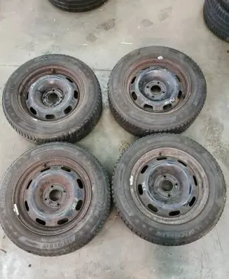 Peugeot 207 CC R15 steel rim 