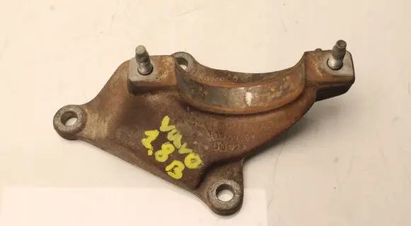 Volvo S40 Engine mounting bracket