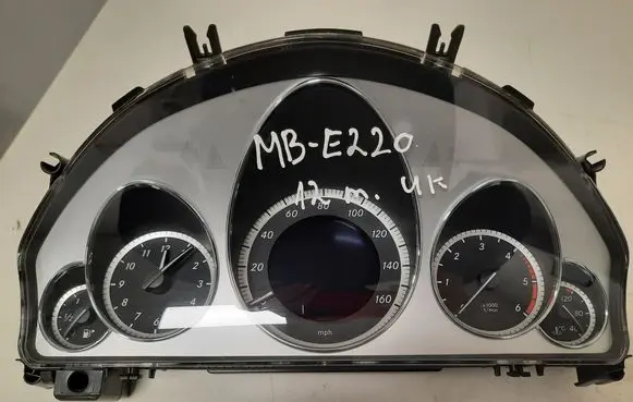 Mercedes-Benz E W212 Speedometer (instrument cluster) 2129004313 A2C33062000 2906