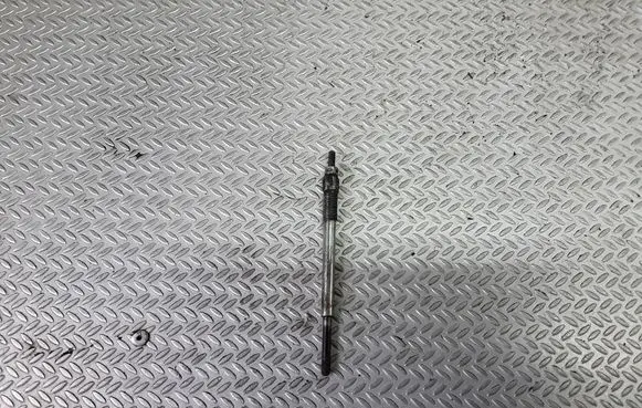 Ford Focus Glow plug YE04