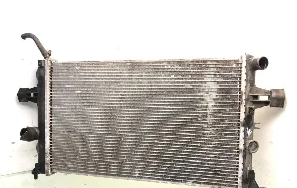 Opel Astra G Coolant radiator