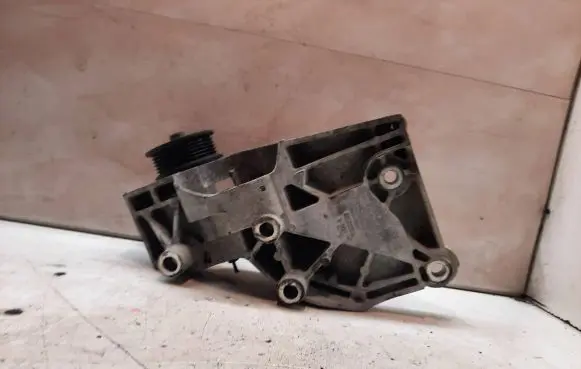 Generator/alternator bracket