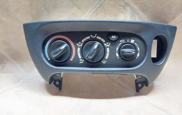 Renault Scenic I Climate control unit 657120