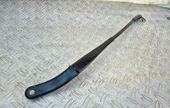 Mercedes-Benz S W221 Front wiper blade arm A2218200144