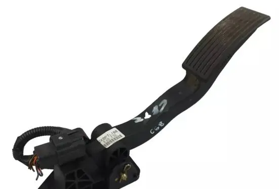 Hyundai Getz Accelerator throttle pedal 327261C800