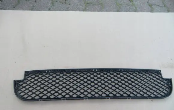 BMW X3 E83 Front bumper upper radiator grill 51113416203