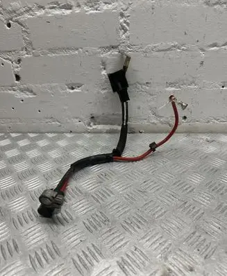 Audi A3 S3 8V Positive cable (battery) 5Q0971228A 71809507E