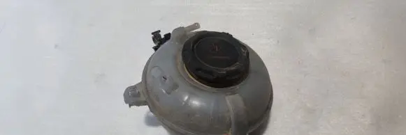 Audi A3 S3 8V Coolant expansion tank/reservoir 5Q0121407A