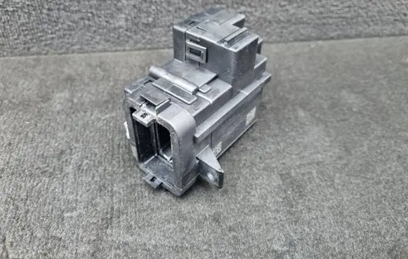 Audi A4 S4 B8 8K Ignition lock 8K0909131D