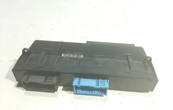 BMW 3 E90 E91 Comfort/convenience module 10681810 6983302