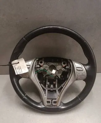 Nissan Micra Steering wheel 150774517 484304EM1A 34210952C