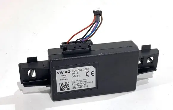 Volkswagen Phaeton Bluetooth control unit module 3D0035769F
