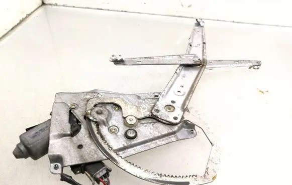 Opel Omega B2 Front door window regulator with motor 09174453