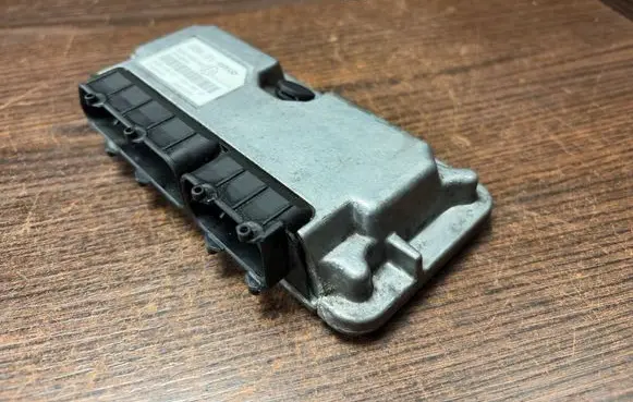 Iveco Daily 4th gen Engine control unit/module 504151573 6160136903