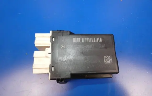 Mercedes-Benz C W205 Seat control module A2059004607 2841572305300
