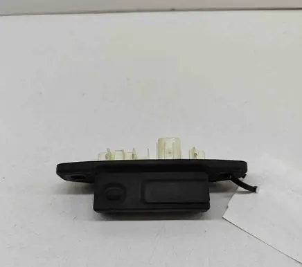 Toyota Yaris Cross Tailgate/boot open switch button 15D355 8484047040