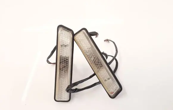 BMW 3 E36 Front fender indicator light E130144 272734