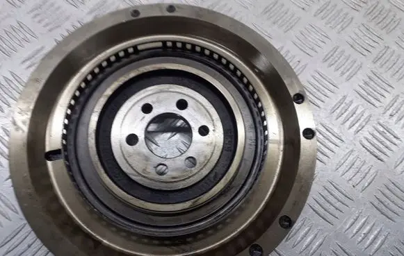 Volkswagen Polo IV 9N3 Dual mass flywheel 03D105271